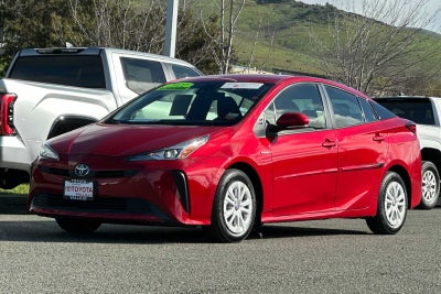 2022 Toyota Prius LE 5D Hatchback