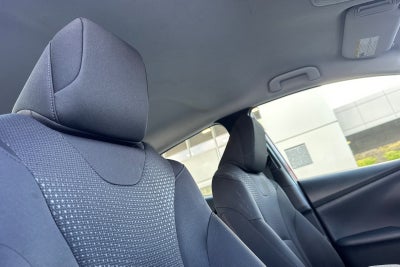 2022 Toyota Prius LE 5D Hatchback