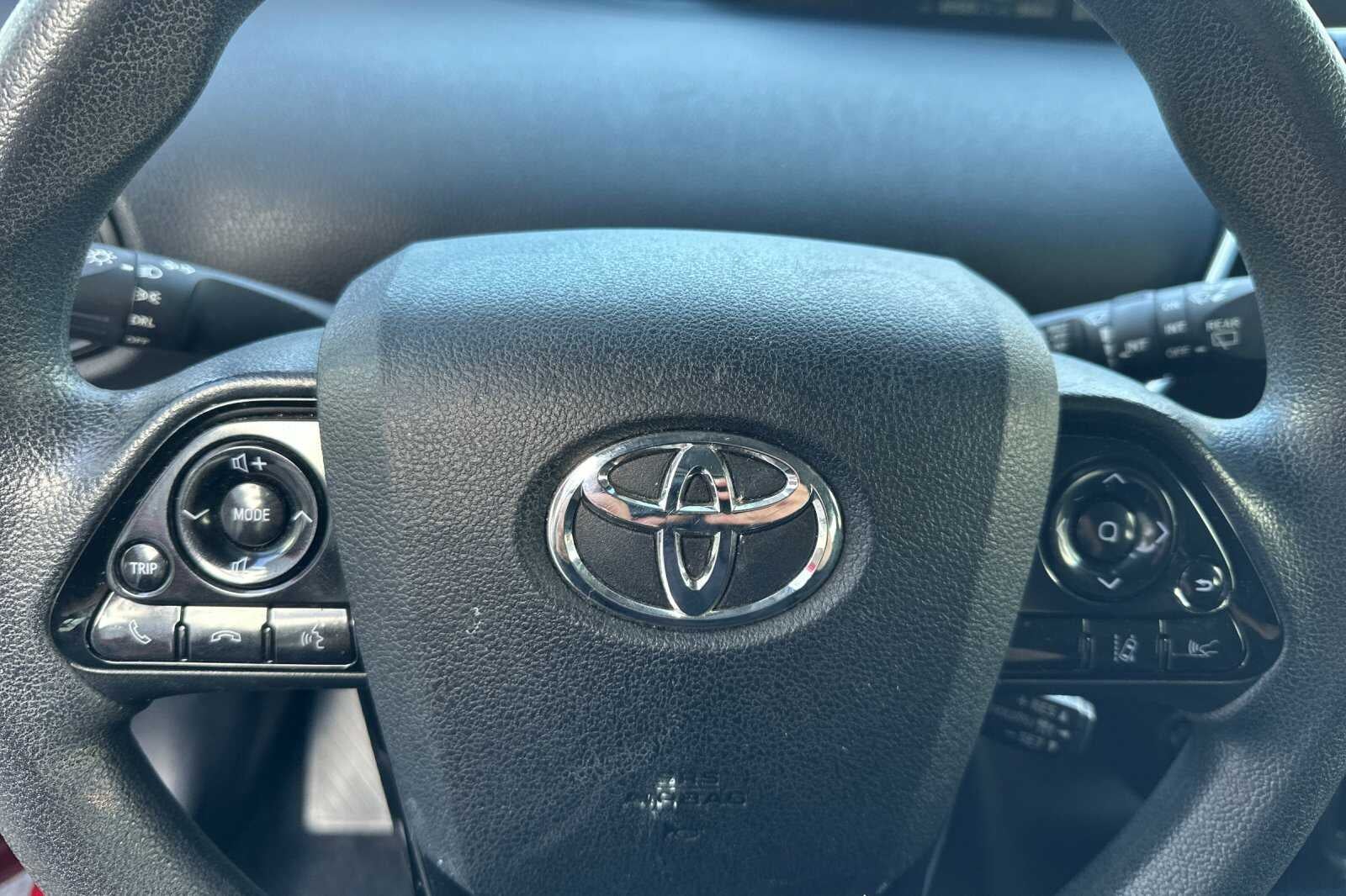 2022 Toyota Prius LE 5D Hatchback