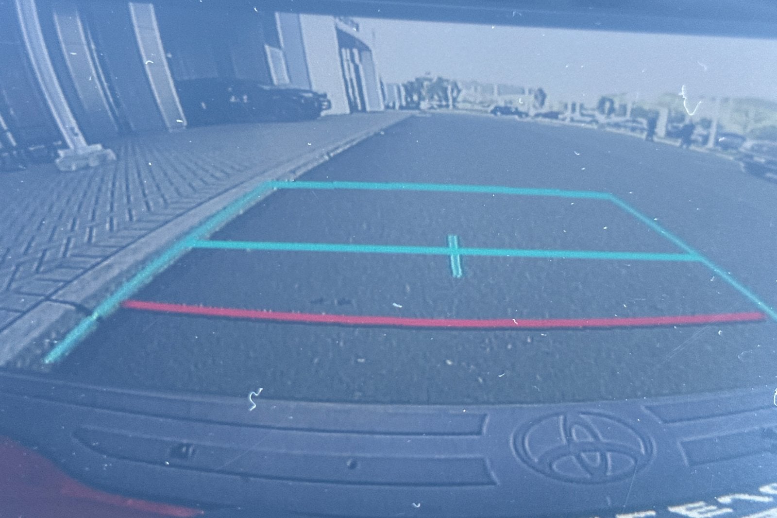 2022 Toyota Prius LE 5D Hatchback