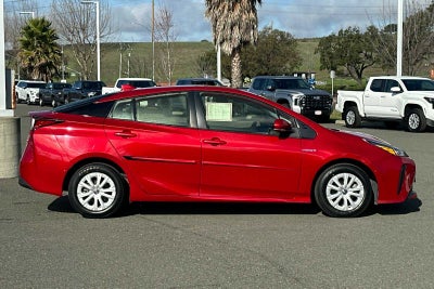 2022 Toyota Prius LE 5D Hatchback