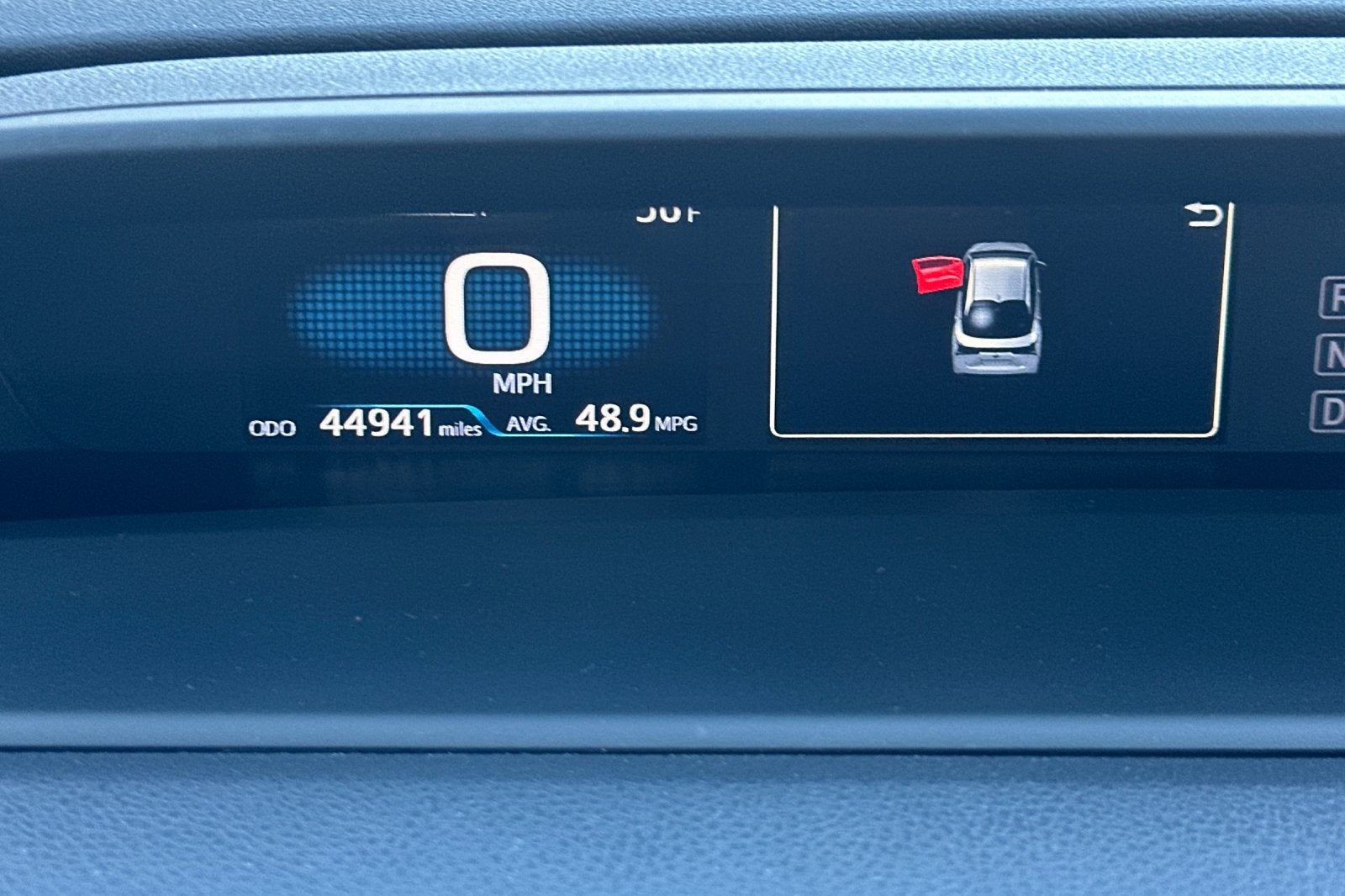 2021 Toyota Prius L 5D Hatchback