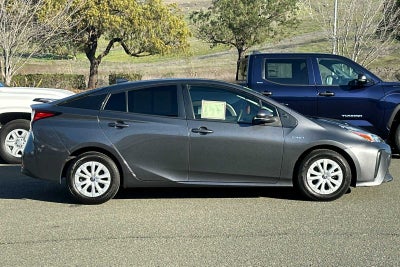 2021 Toyota Prius L 5D Hatchback