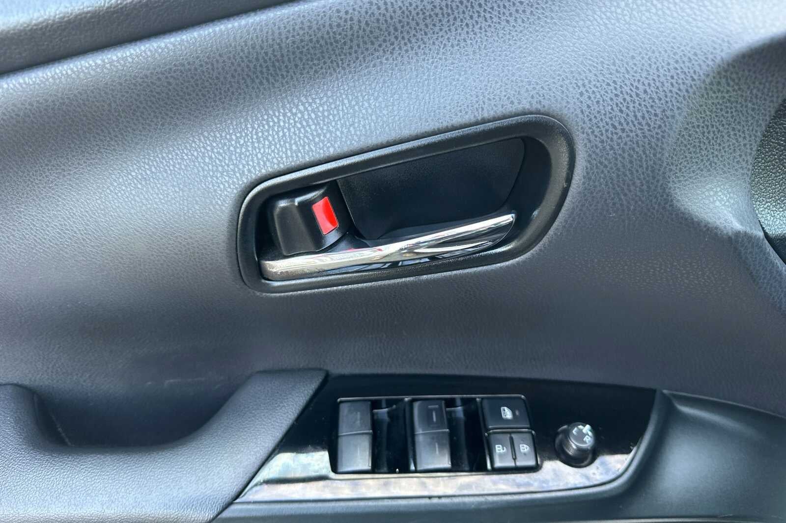 2019 Toyota Prius Prime Premium 5D Hatchback