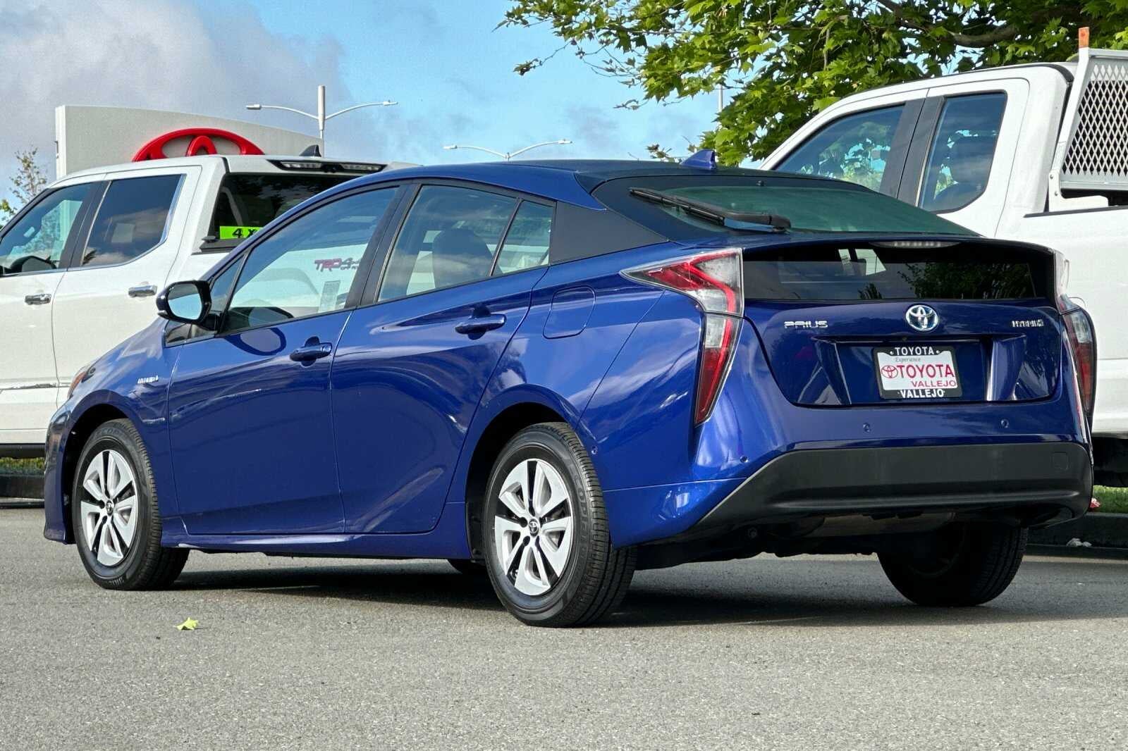2017 Toyota Prius Four 5D Hatchback