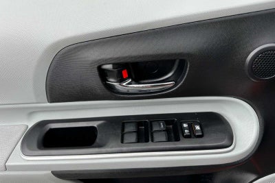 2014 Toyota Prius c Two 5D Hatchback