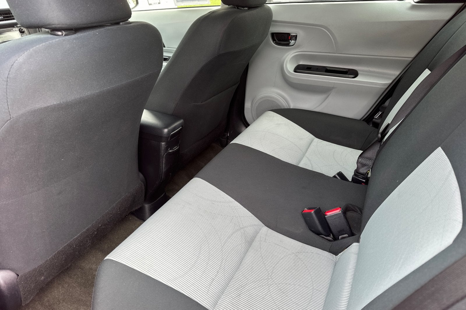 2014 Toyota Prius c Two 5D Hatchback