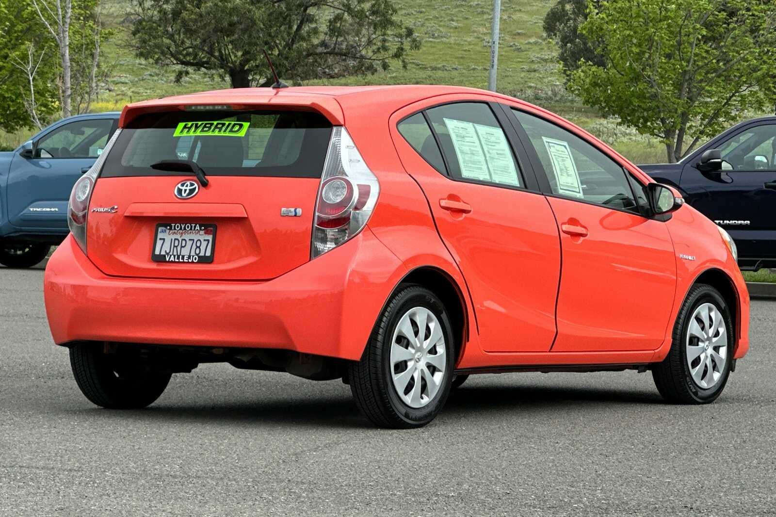 2014 Toyota Prius c Two 5D Hatchback