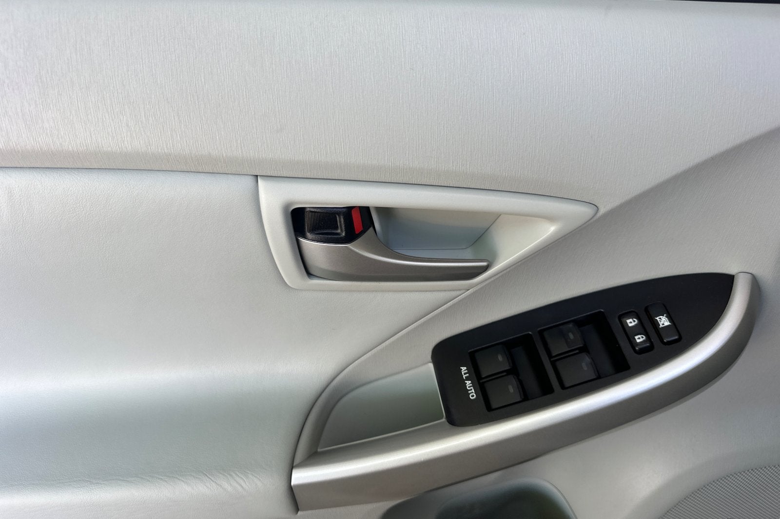 2015 Toyota Prius Four 5D Hatchback