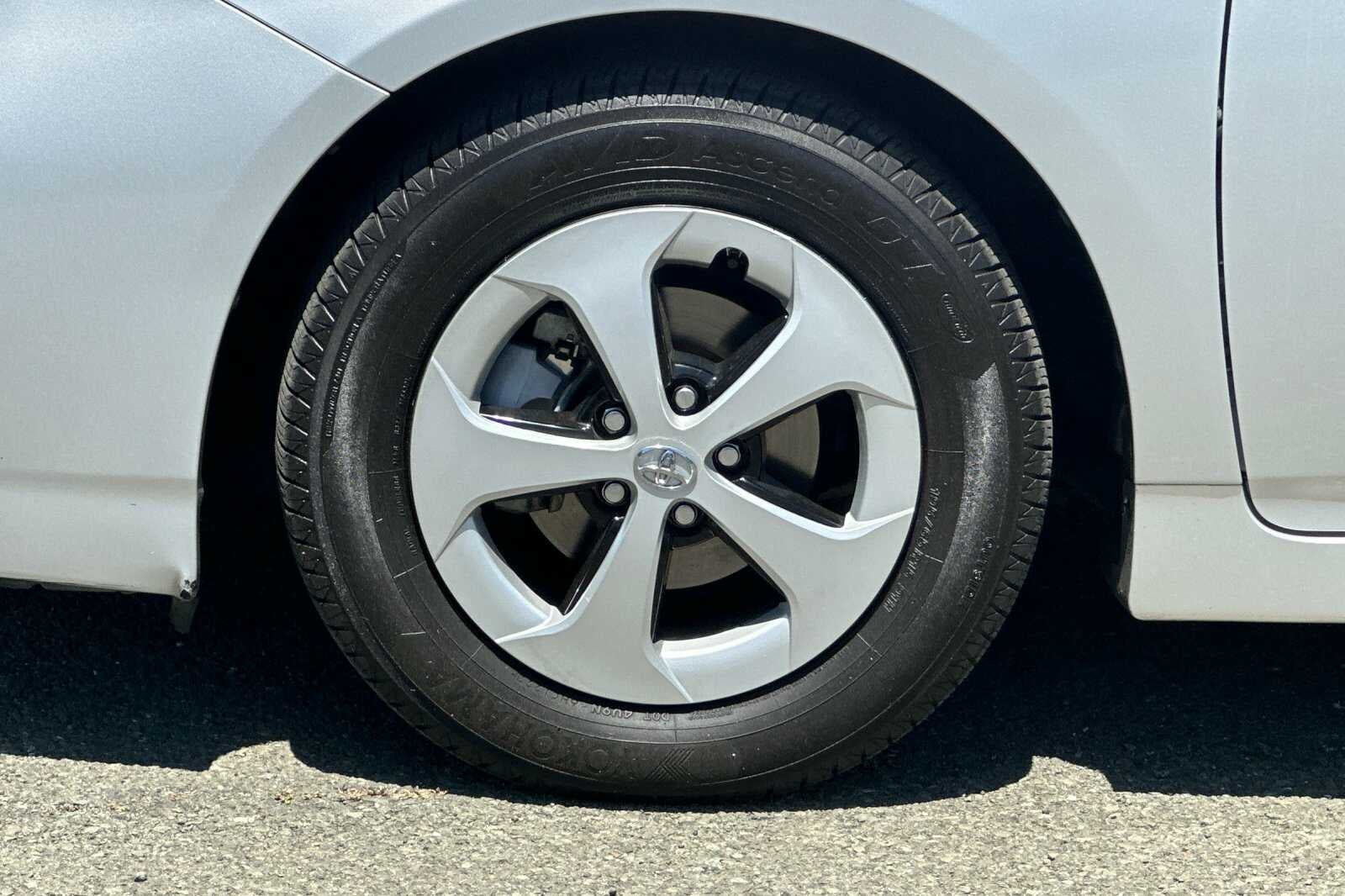 2015 Toyota Prius Four 5D Hatchback