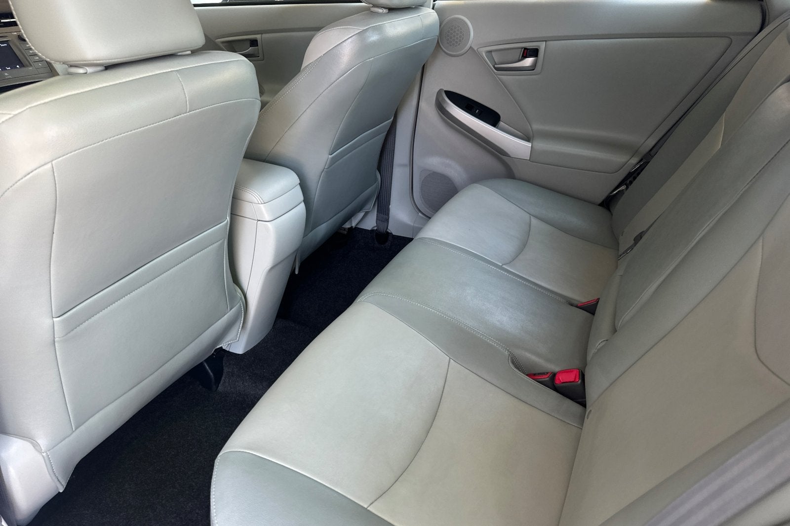 2015 Toyota Prius Four 5D Hatchback