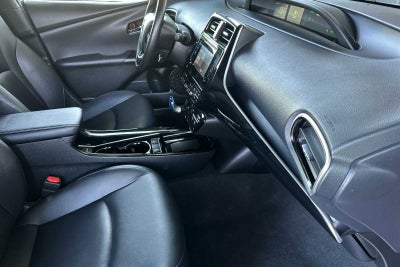2019 Toyota Prius XLE AWD-e 5D Hatchback