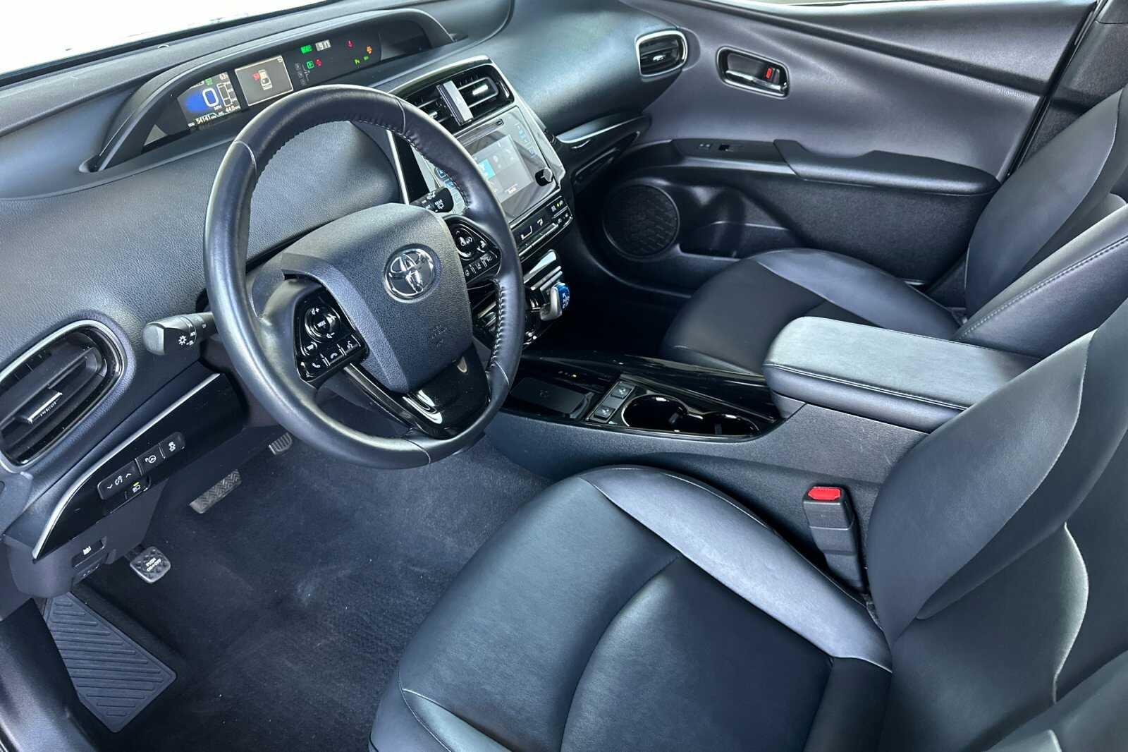 2019 Toyota Prius XLE AWD-e 5D Hatchback