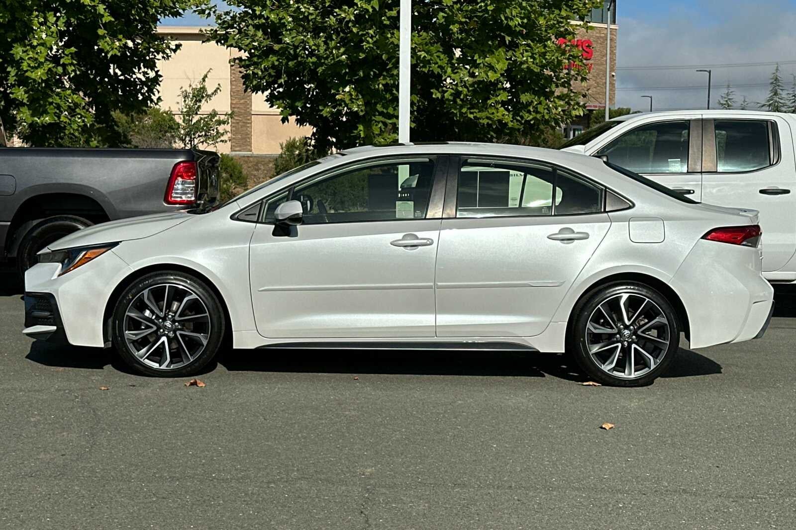 2022 Toyota Corolla SE 4D Sedan