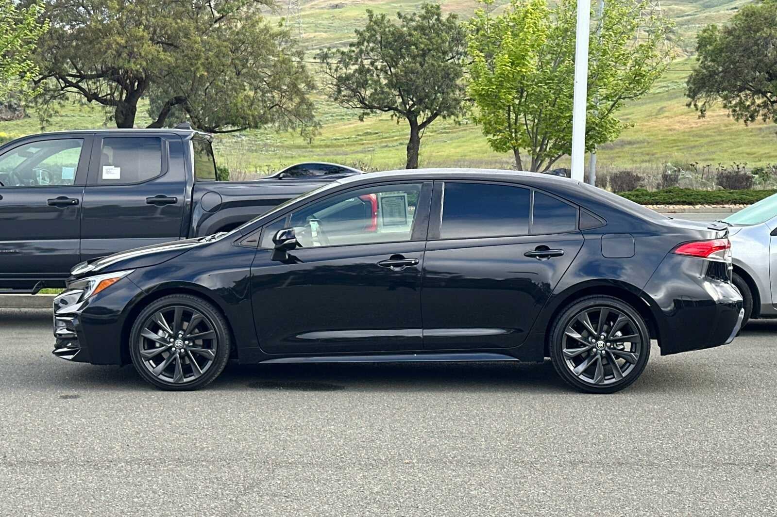 2024 Toyota Corolla SE 4D Sedan