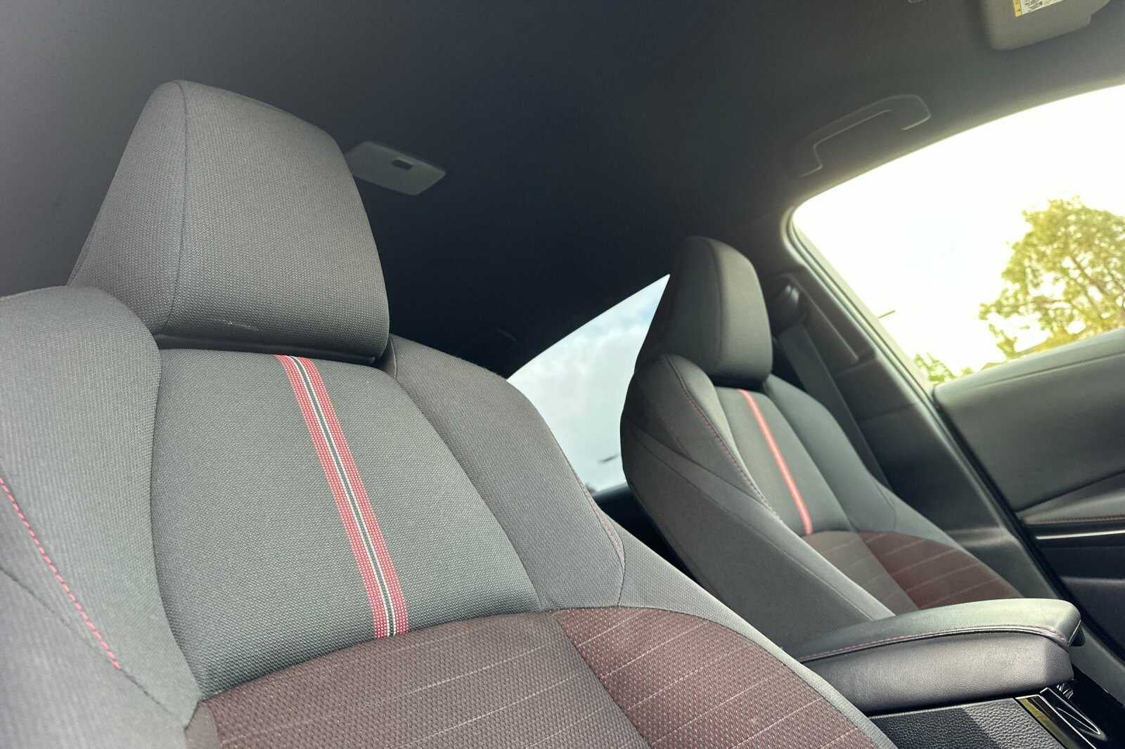 2024 Toyota Corolla SE 4D Sedan