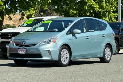2013 Toyota Prius v Prius v Three
