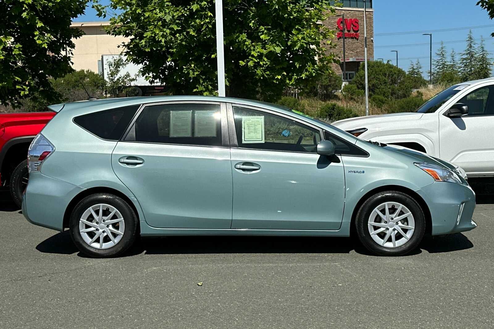 2013 Toyota Prius v Prius v Three