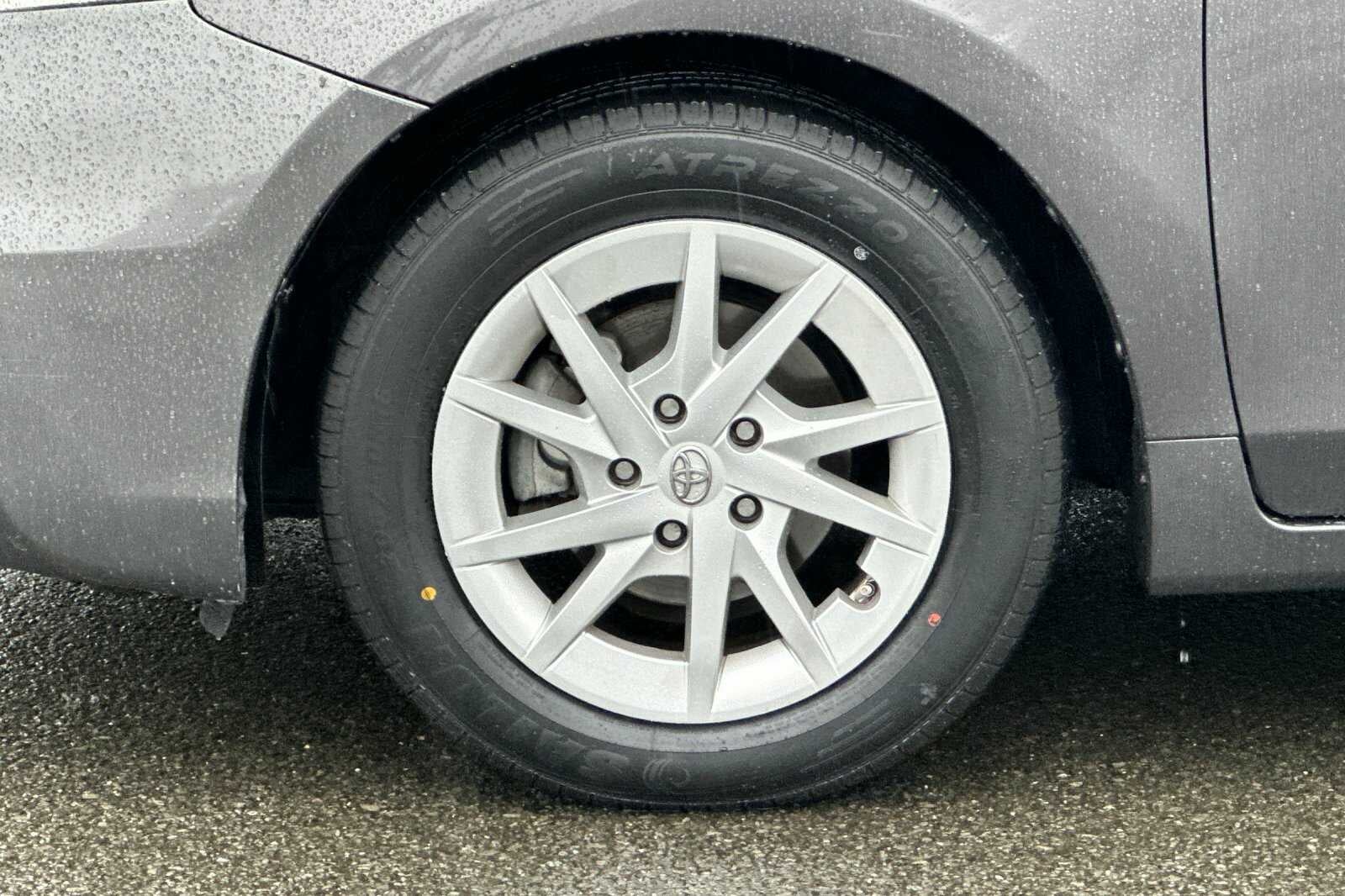 2014 Toyota Prius v Two 5D Wagon