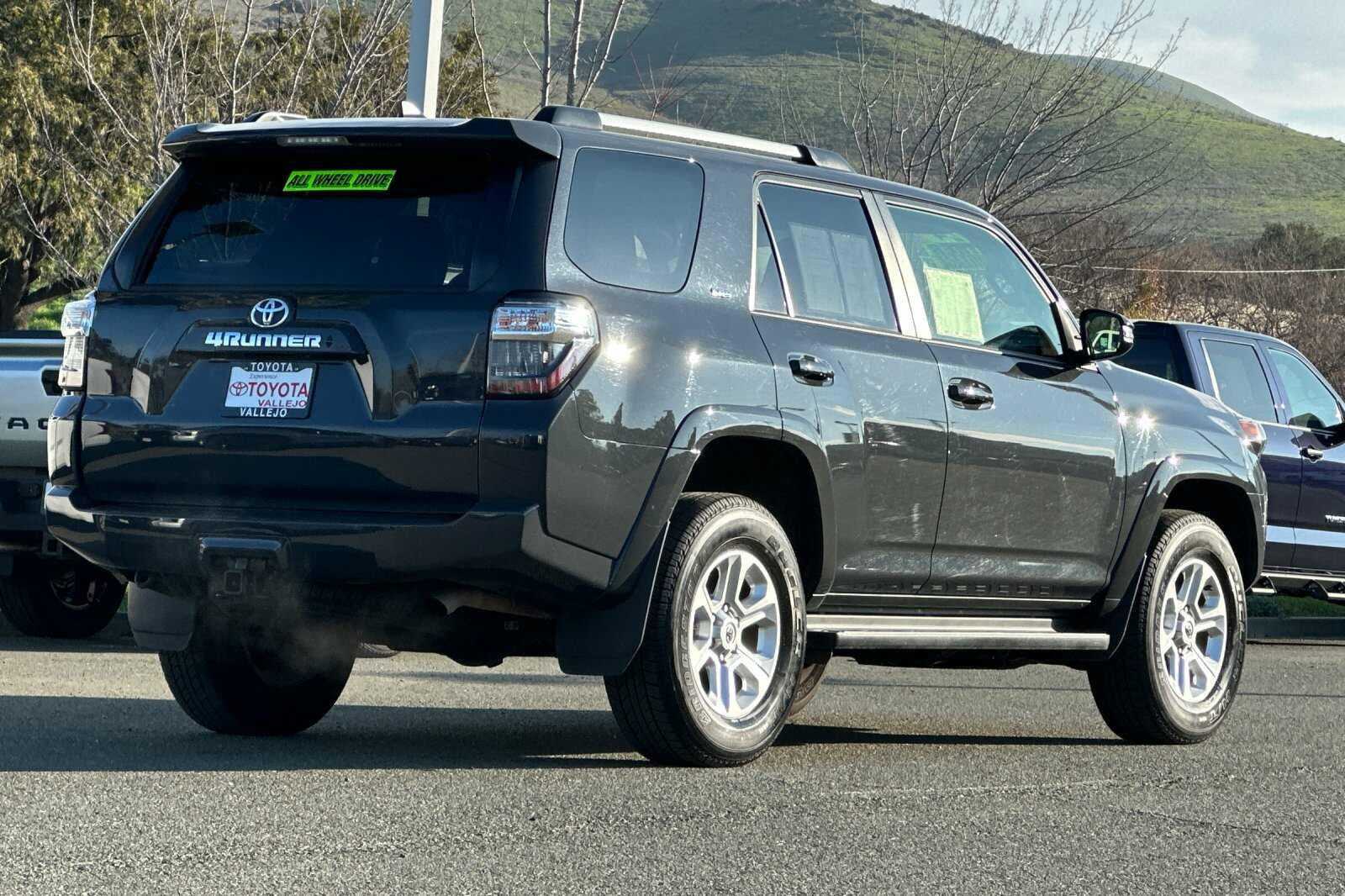 2024 Toyota 4Runner SR5 Premium