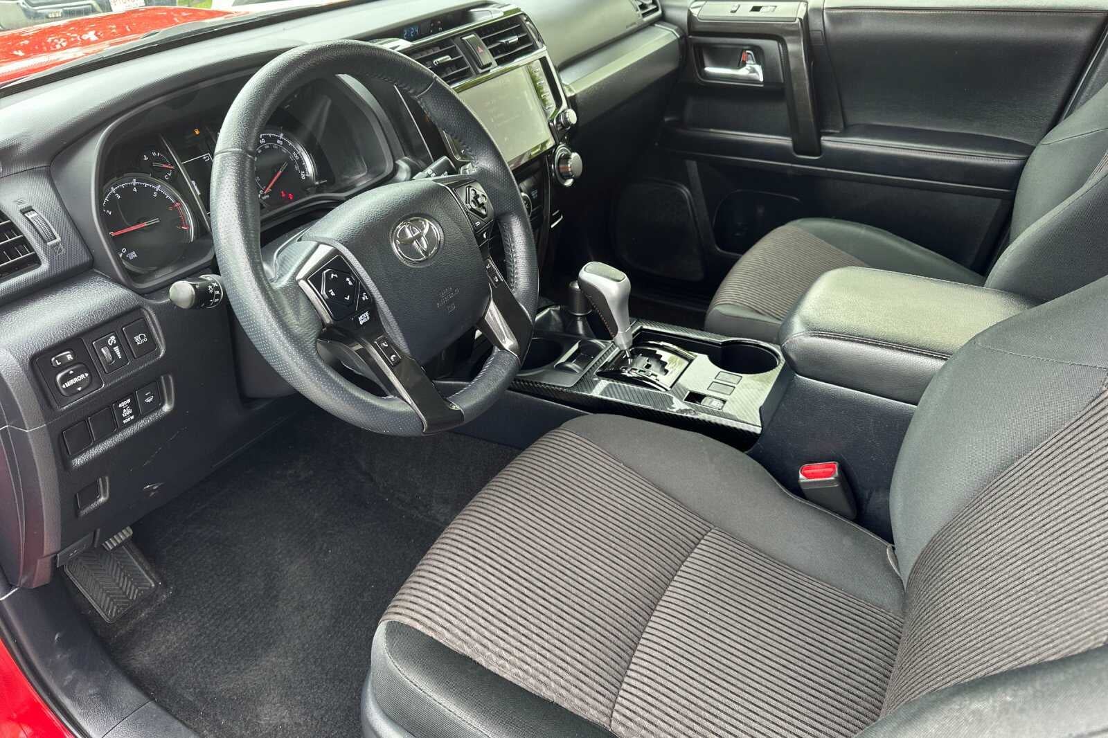 2024 Toyota 4Runner TRD Off Road