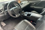 2019 Lexus ES 300h Luxury 4D Sedan
