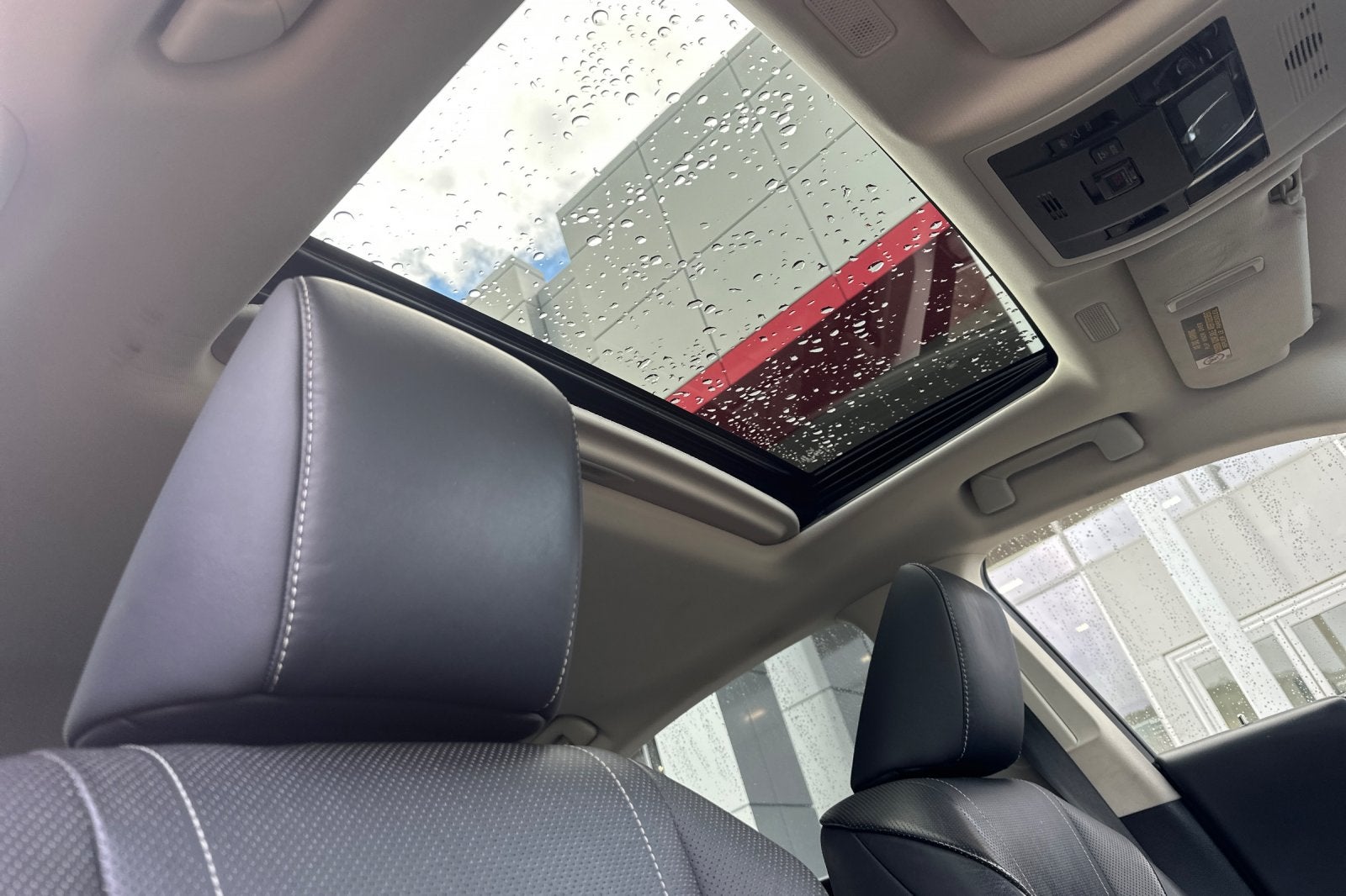 2019 Lexus ES 300h Luxury 4D Sedan