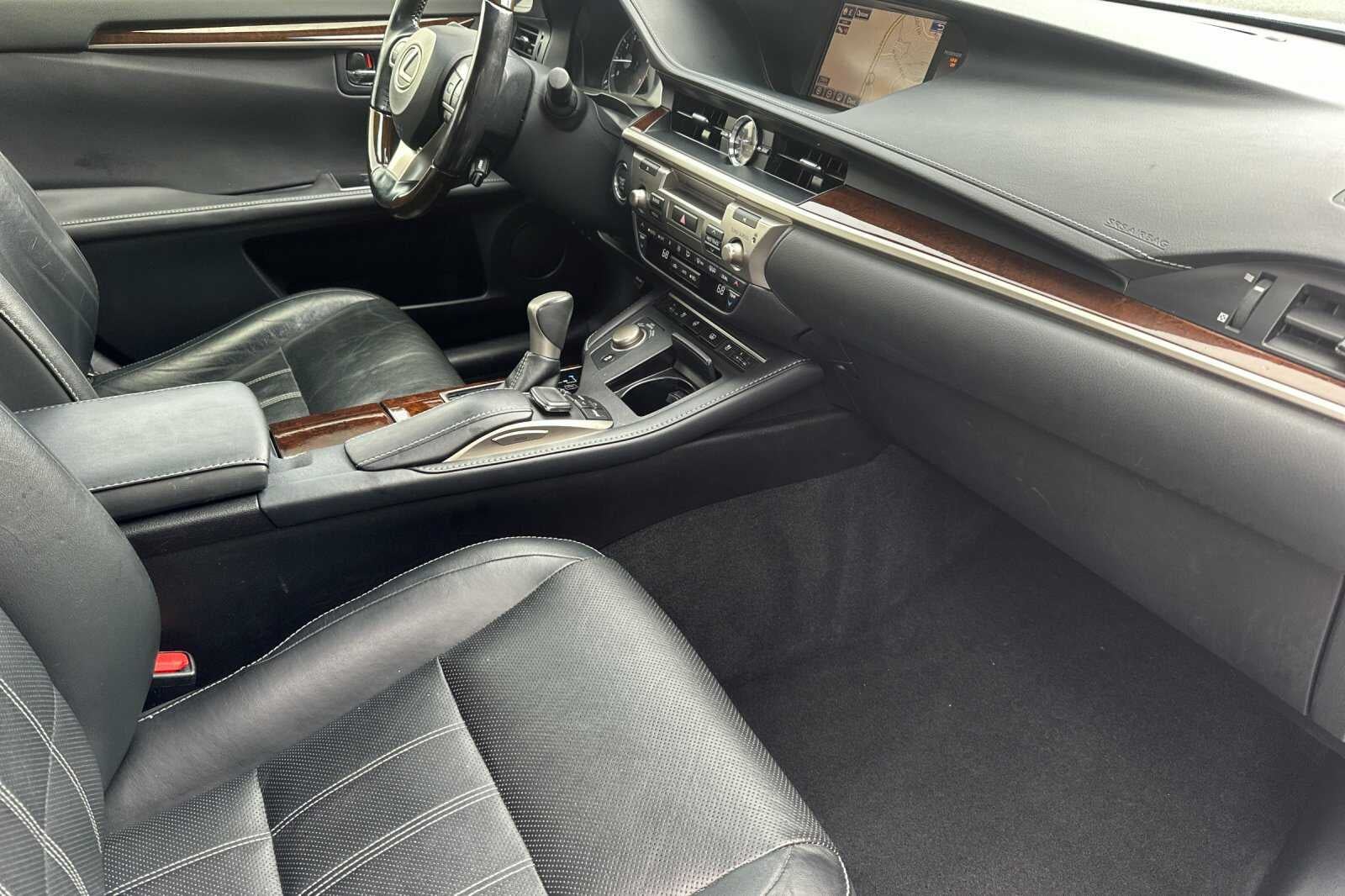 2016 Lexus ES 350 350 4D Sedan