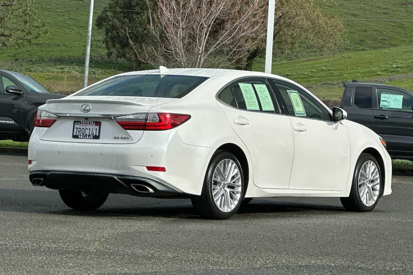2016 Lexus ES 350 350 4D Sedan