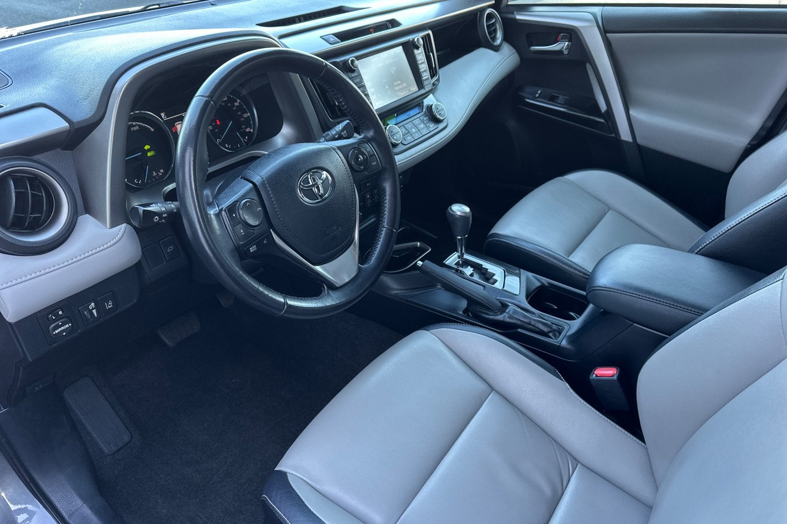 2016 Toyota RAV4 Hybrid Limited