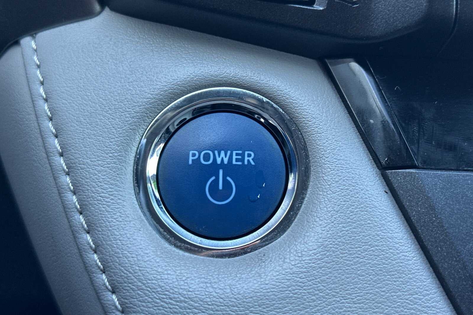 2016 Toyota RAV4 Hybrid Limited