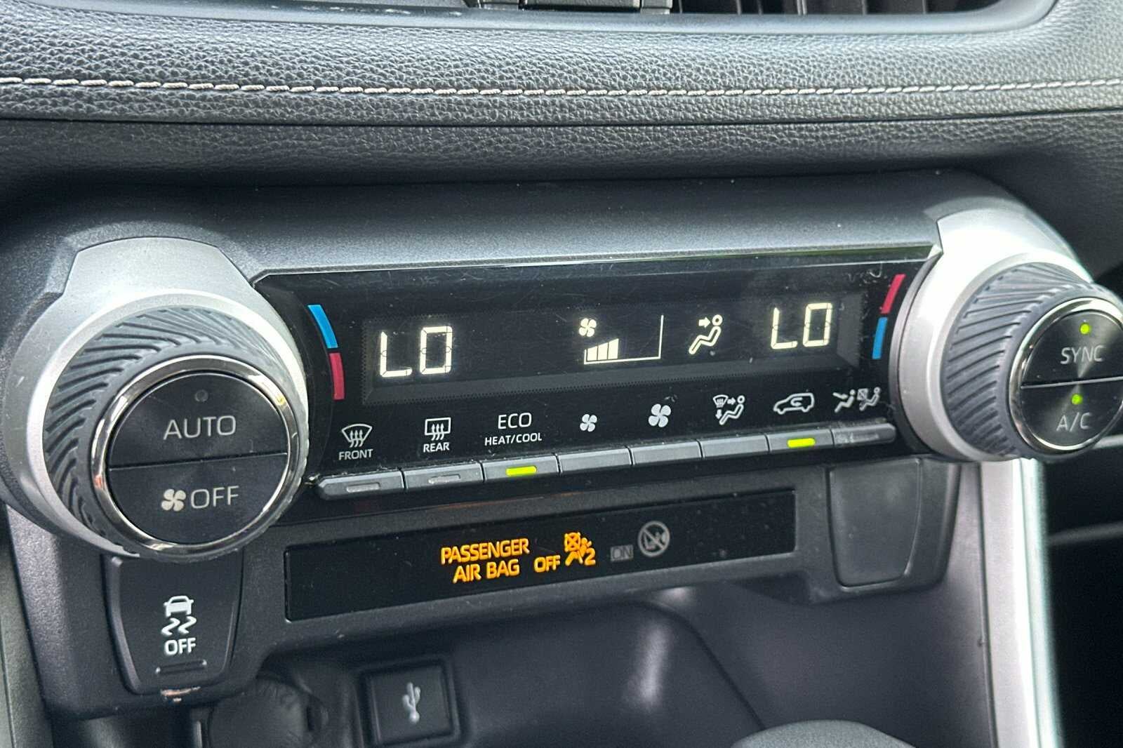 2020 Toyota RAV4 Hybrid LE