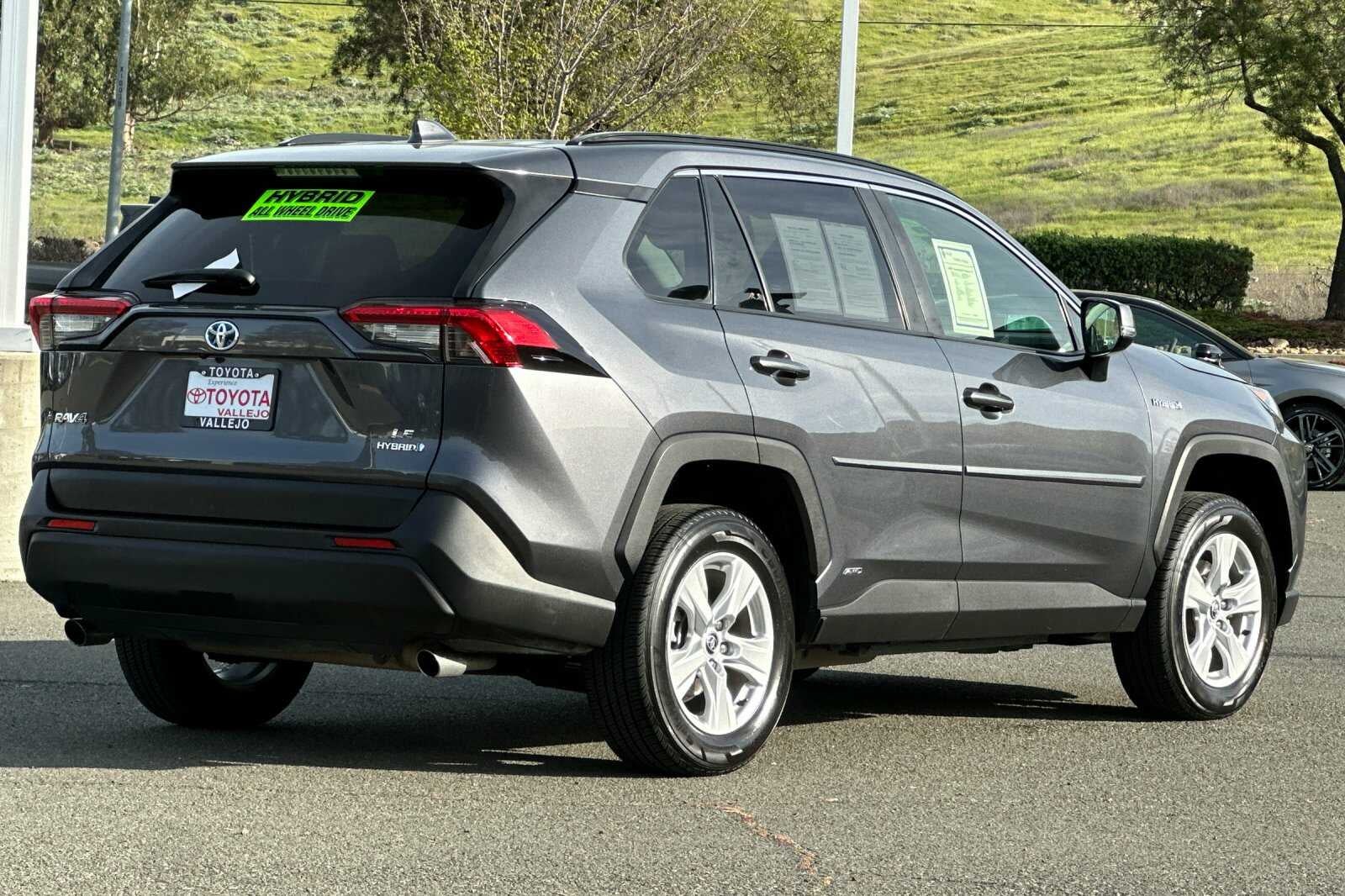 2020 Toyota RAV4 Hybrid LE