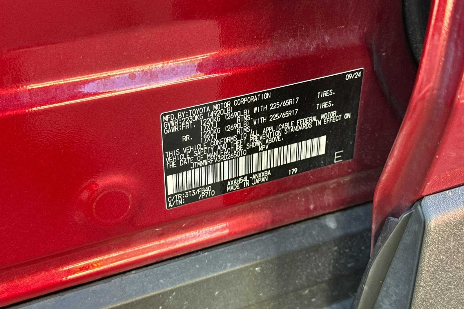 2024 Toyota RAV4 Hybrid LE