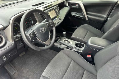 2016 Toyota RAV4 Hybrid XLE