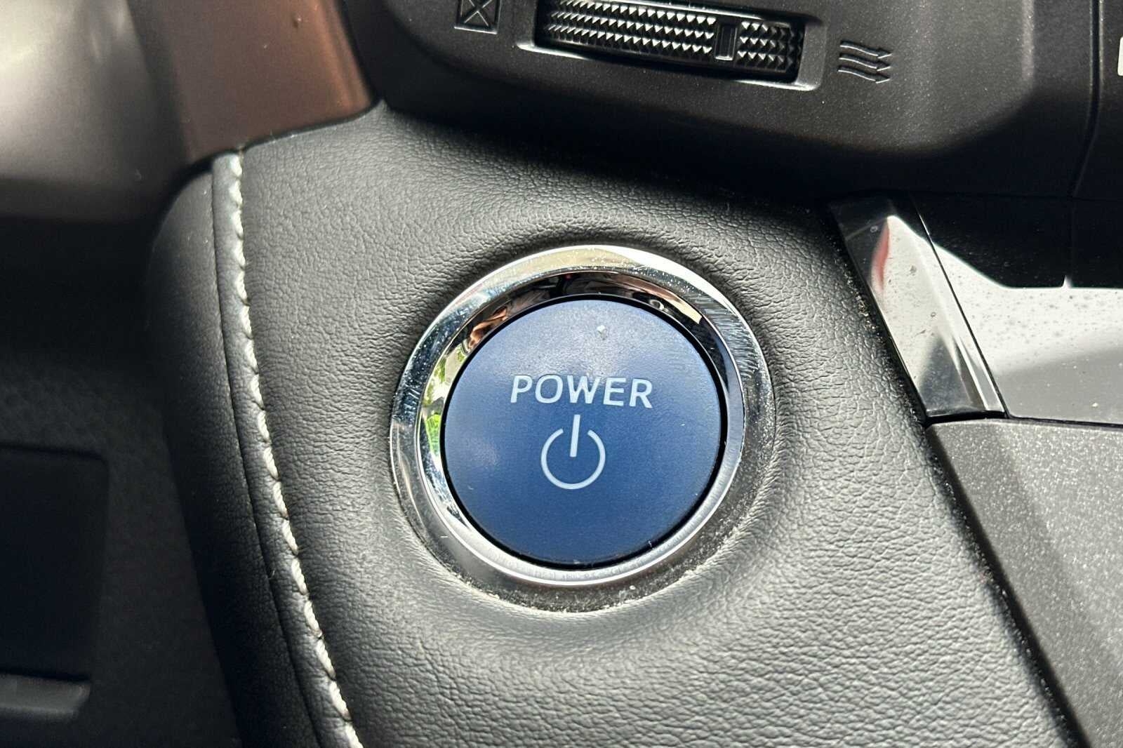 2016 Toyota RAV4 Hybrid XLE