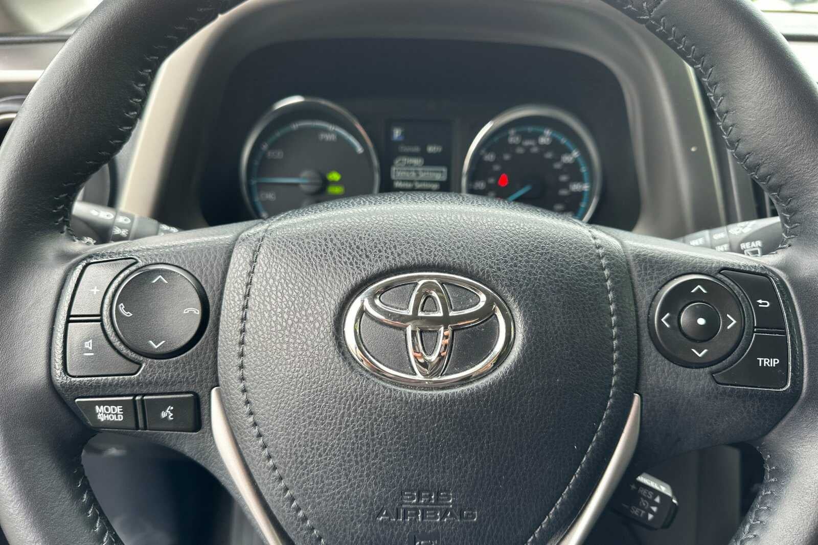 2016 Toyota RAV4 Hybrid XLE