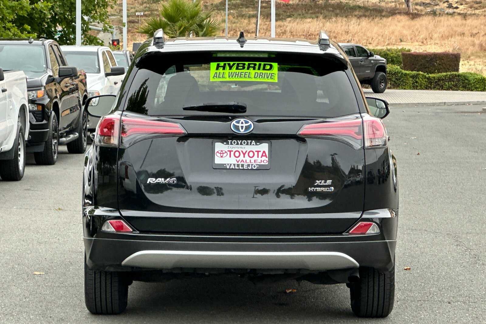 2016 Toyota RAV4 Hybrid XLE