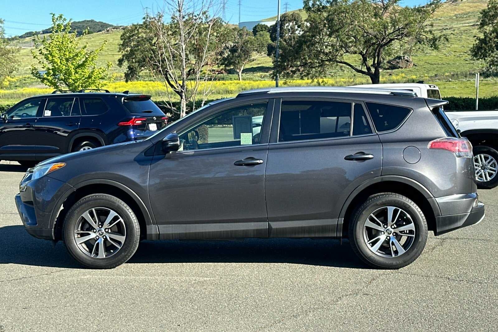 2016 Toyota RAV4 XLE