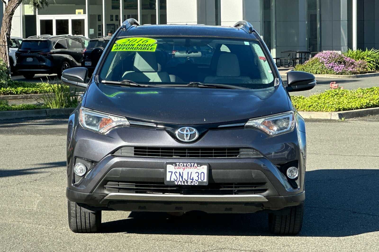 2016 Toyota RAV4 XLE