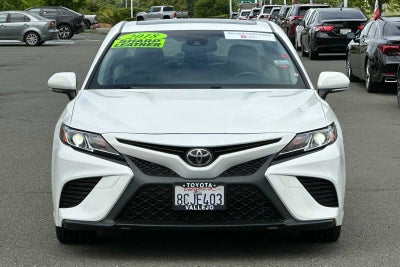 2018 Toyota Camry SE 4D Sedan