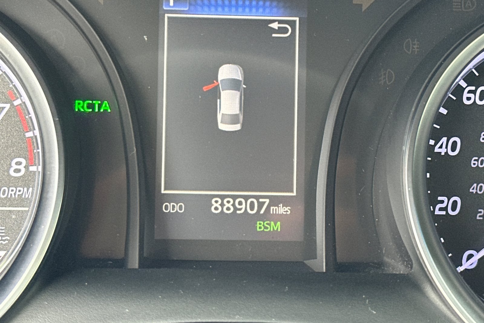 2018 Toyota Camry SE 4D Sedan