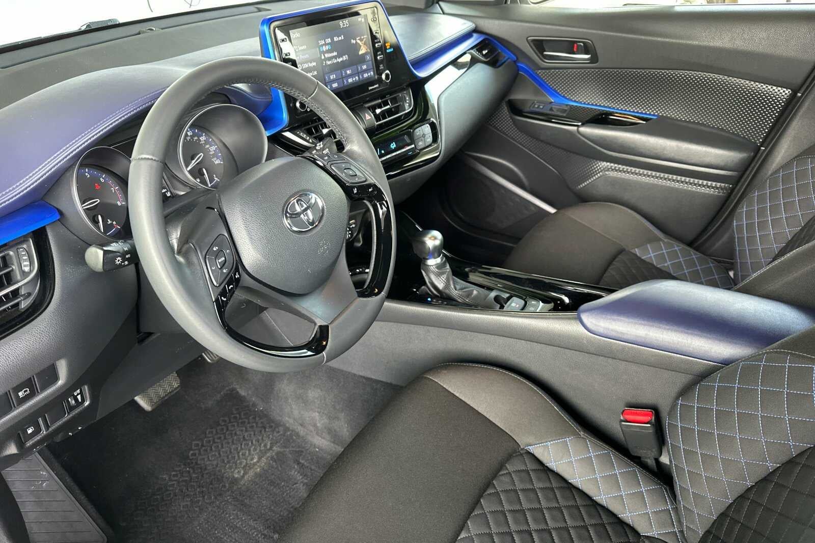 2021 Toyota C-HR XLE 4D Sport Utility