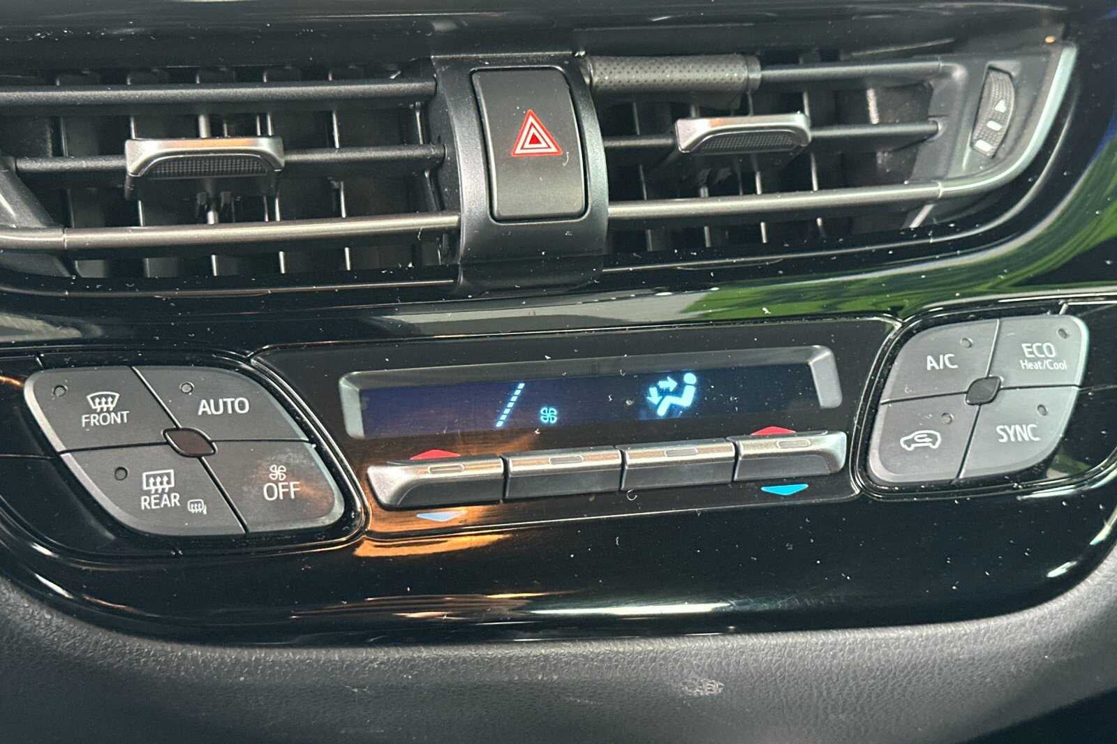 2021 Toyota C-HR XLE 4D Sport Utility