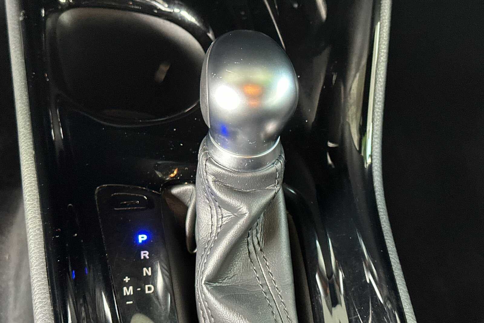 2021 Toyota C-HR XLE 4D Sport Utility