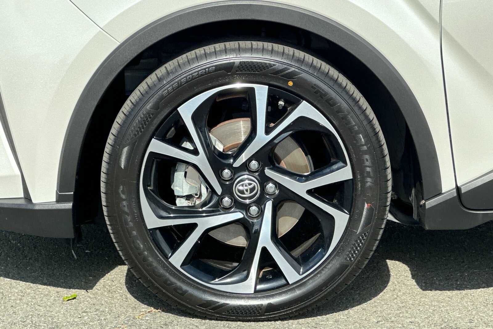 2021 Toyota C-HR XLE 4D Sport Utility