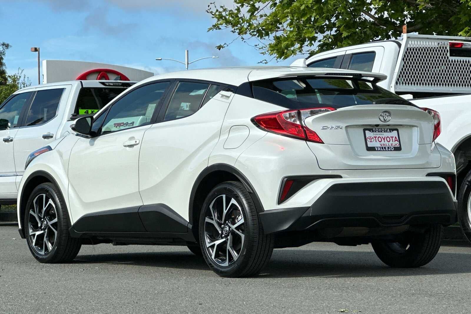 2021 Toyota C-HR XLE 4D Sport Utility