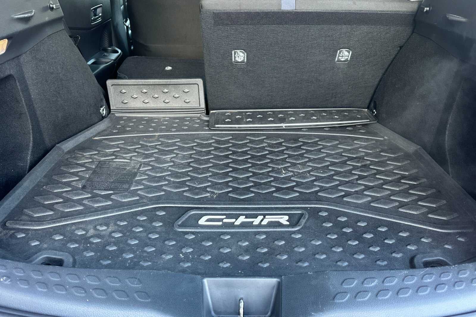 2020 Toyota C-HR XLE 4D Sport Utility