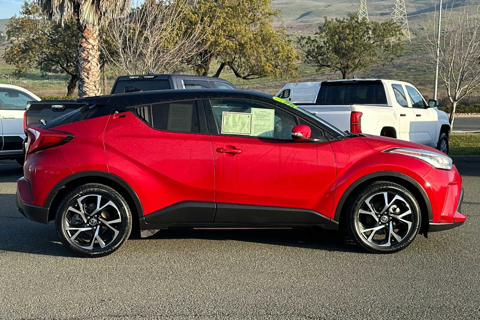 2020 Toyota C-HR XLE 4D Sport Utility