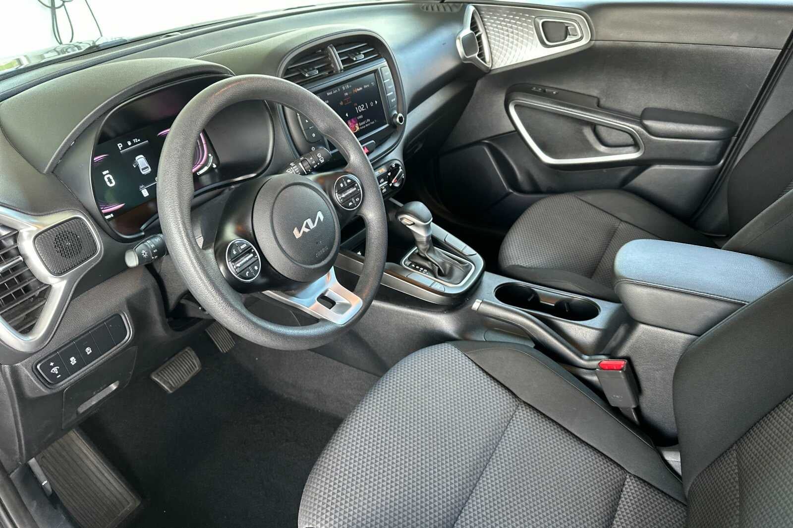 2024 Kia Soul LX